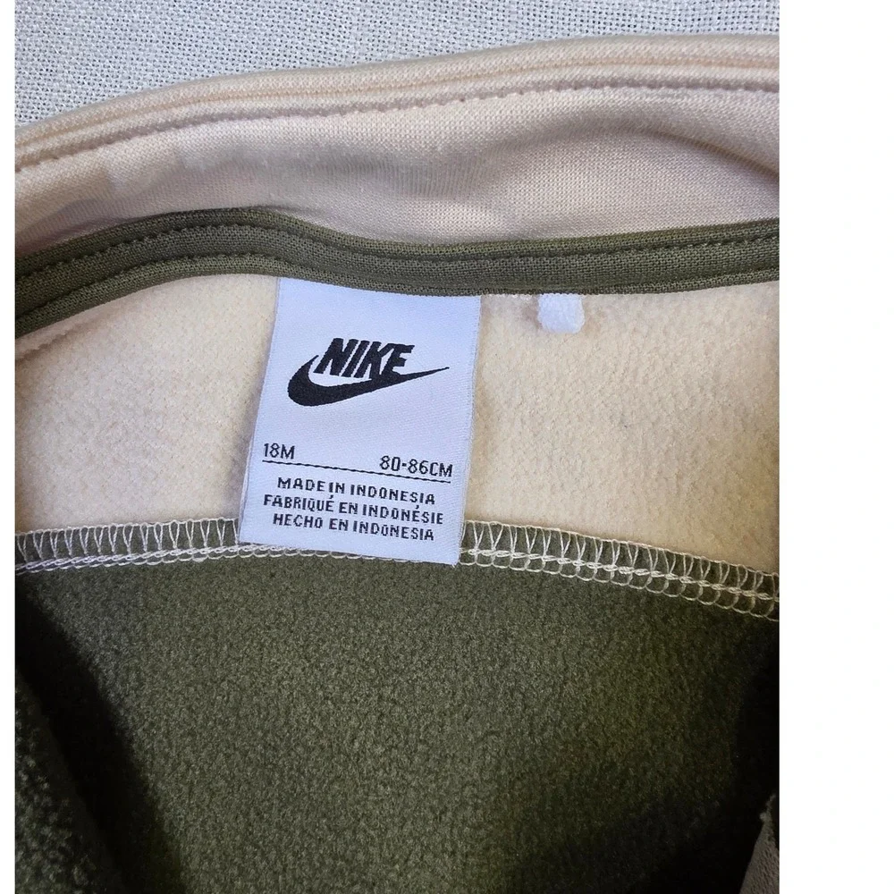 Nike toddler track